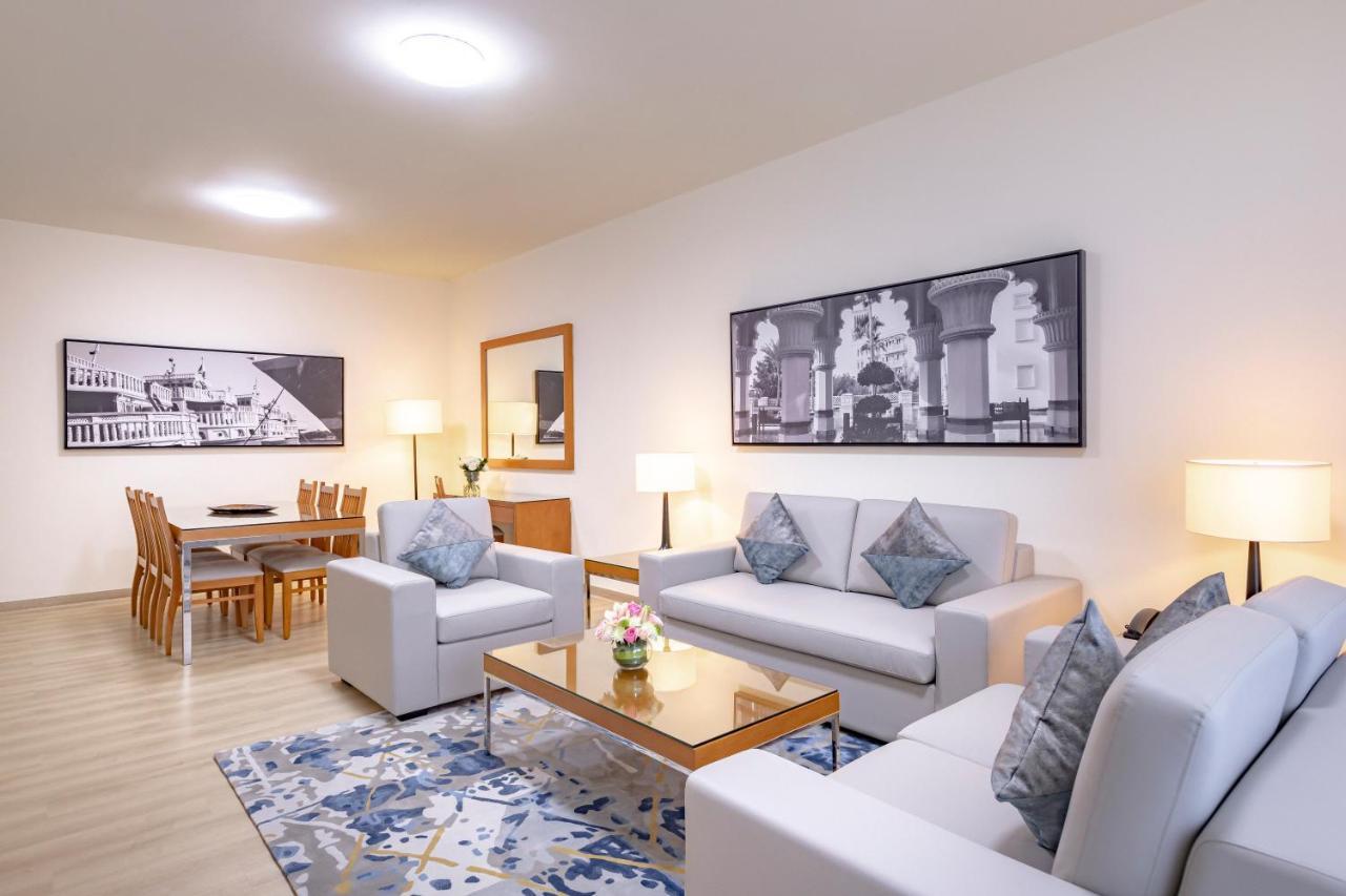 Golden Sands Suites Dubai Exterior foto