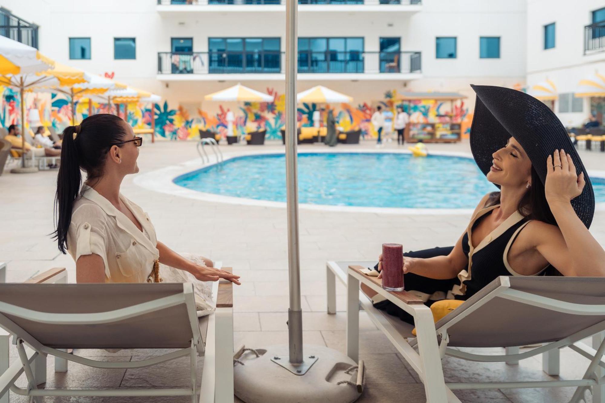 Golden Sands Suites Dubai Exterior foto